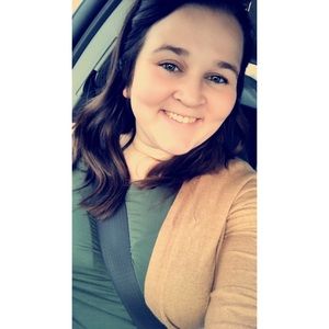 Meet your Posher, Stephanie